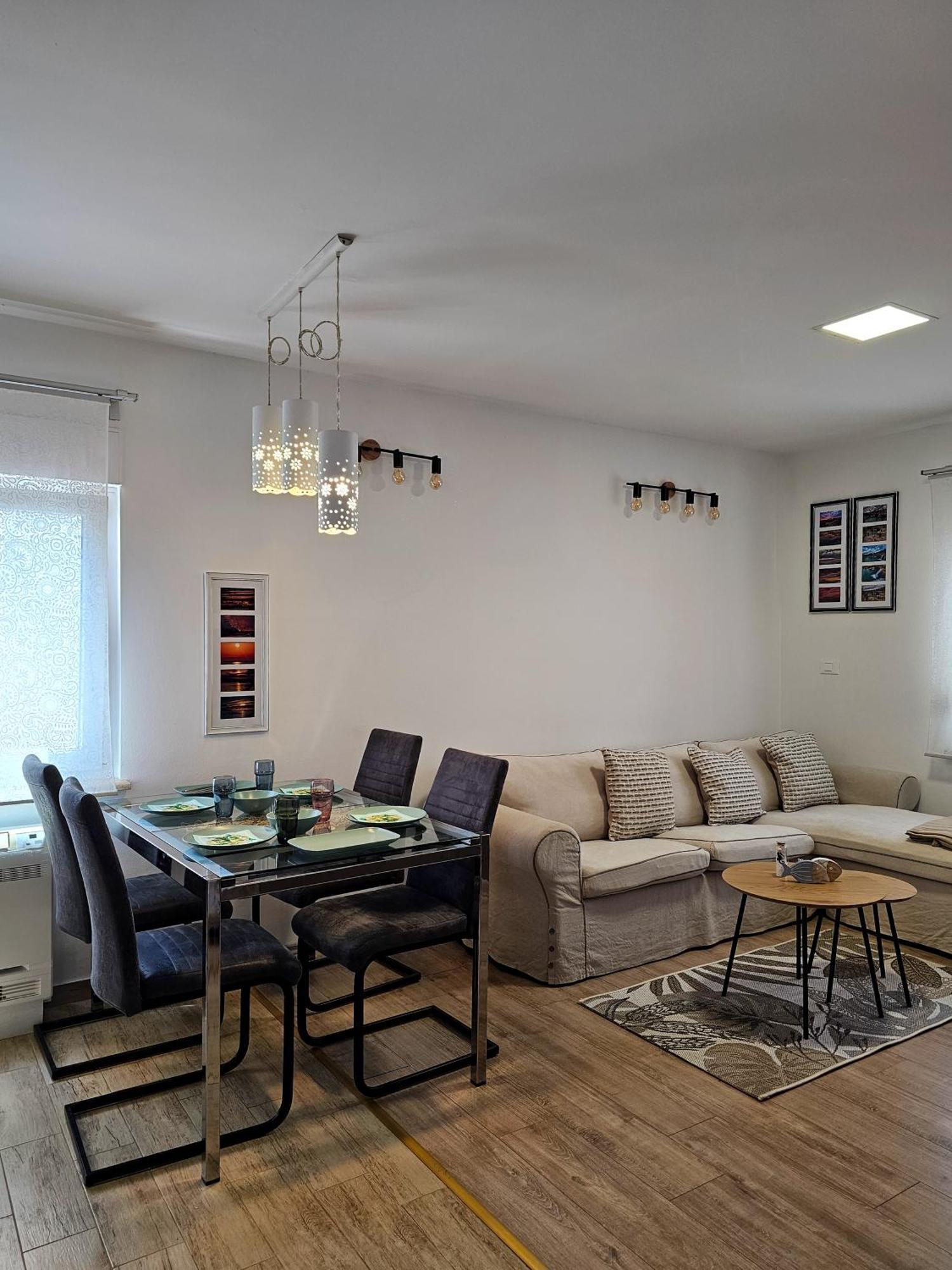 Maki I Mila Apartman Stinjan 普拉 外观 照片